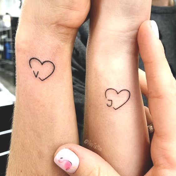 Tatuaggi con cuore diviso - Foto: Pinterest.it