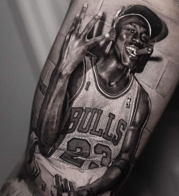 Tatuaggio ispirato all'idolo MJ